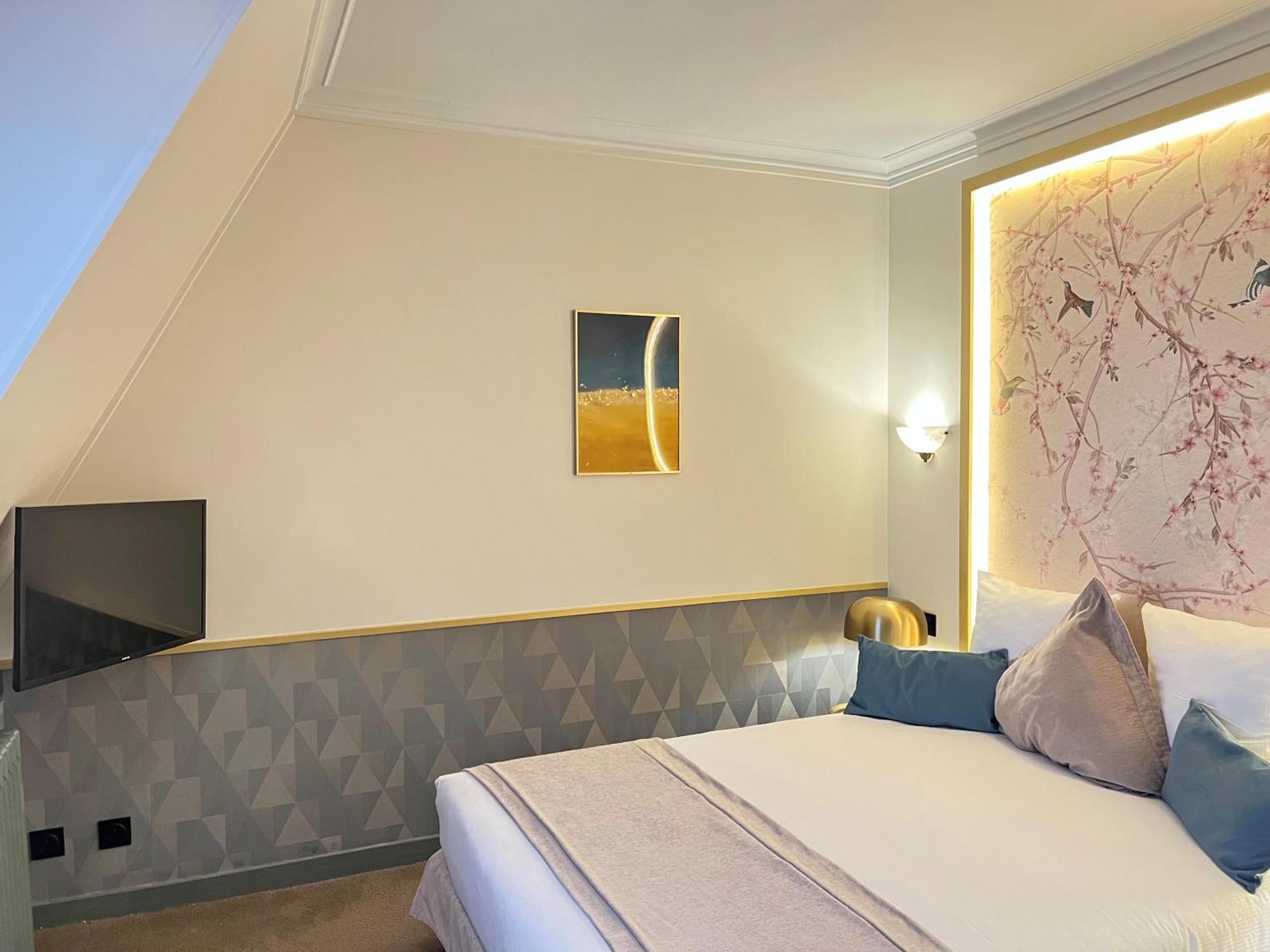 แพร็งเซส กาโรลีน Hotel ปารีส ภายนอก รูปภาพ