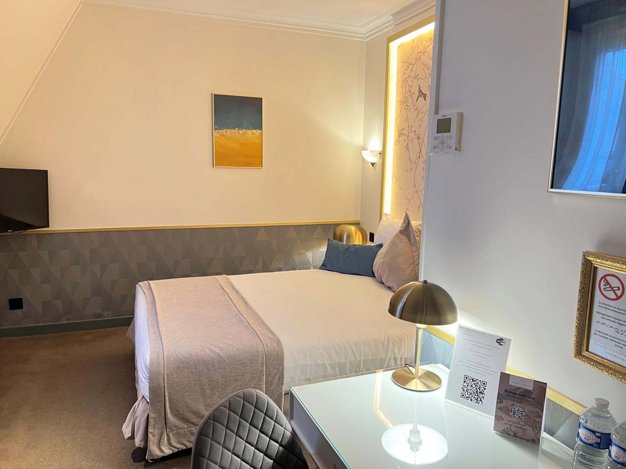 แพร็งเซส กาโรลีน Hotel ปารีส ภายนอก รูปภาพ